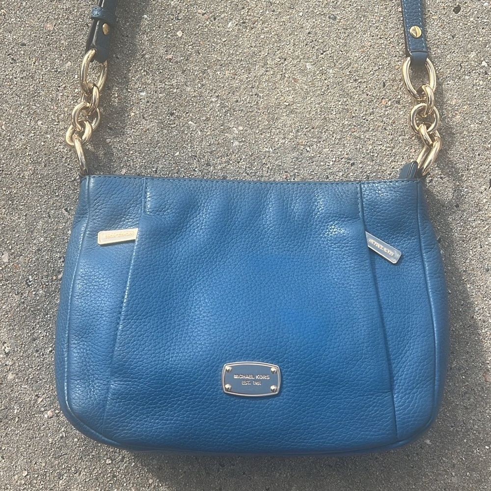 Michael Kors Hallie Medium Pebbled Blue Leather Messenger Crossbody Bag